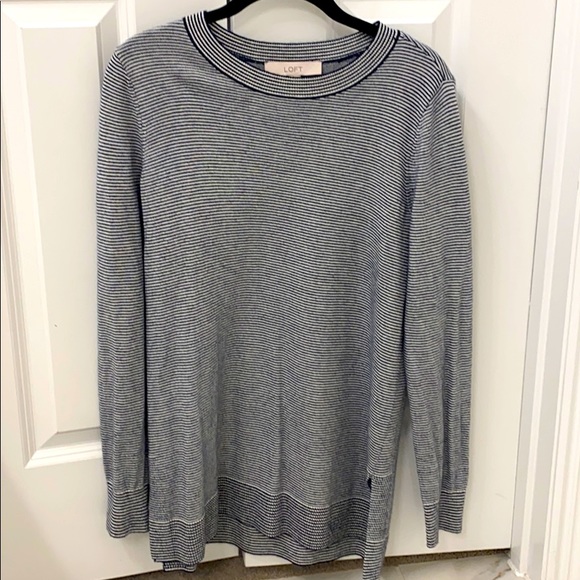 LOFT Sweaters - Loft Blank and white sweater